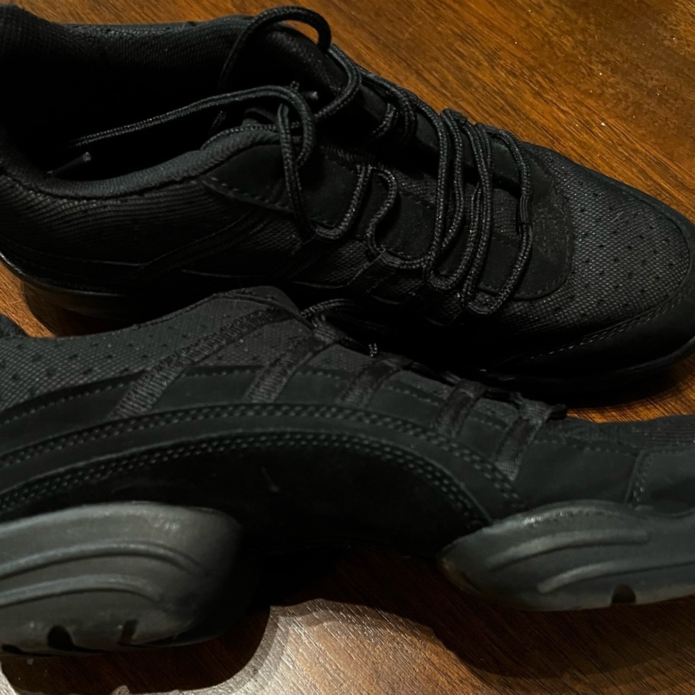 Women’s dance shoes